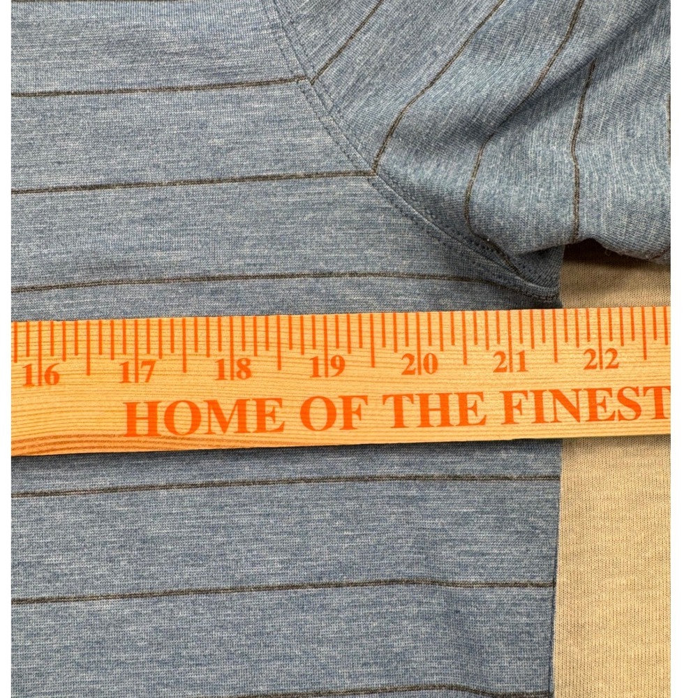 Lululemon V-Neck T-Shirt Mens L Blue Striped Short Sleeve Performance Tee - Picture 6 of 7
